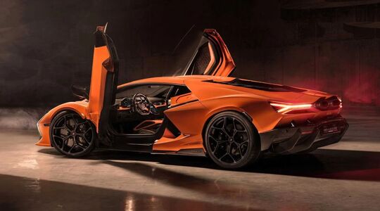 Lamborghini Revuelto-01