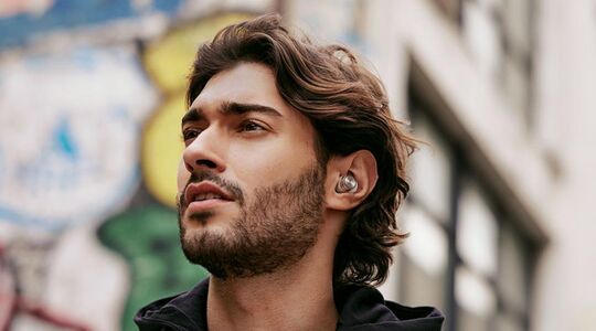 Bowers & Wilkins (PI7 S2 Earphones)