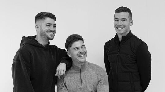 Lewis Morgan en Reiss en Kris Edgerton