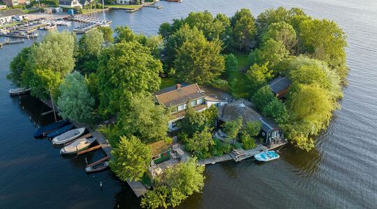 Privé-eiland villa Warmond