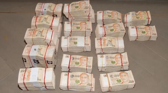 Singapore $ 1 miljard