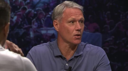 Marco van Basten aan tafel bij Rondo