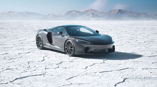 De nieuwe McLaren GTS misschien wel de meesterlijke samensmelting van prestaties en dagelijks gebruiksgemak