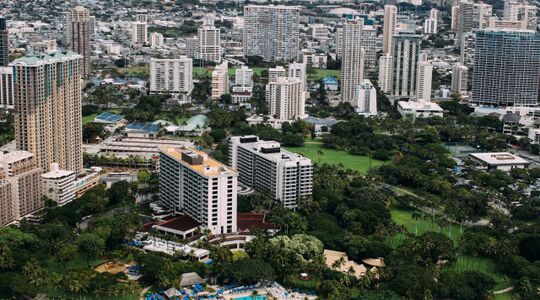 Het megalomane bouwproject van Mark Zuckerberg: een villa op Hawaii met een bunker om te schuilen als de wereld vergaat