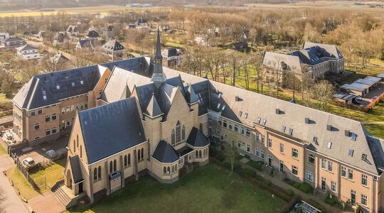 Uniek historisch pand te koop Pauluslaan 166