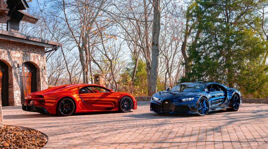 Een Hypercar Romantiek op Maat His and Her Bugatti Chiron Super Sports