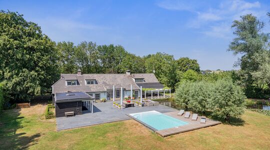Prachtig Royale Woonboerderij in het Buitengebied van Zeeland