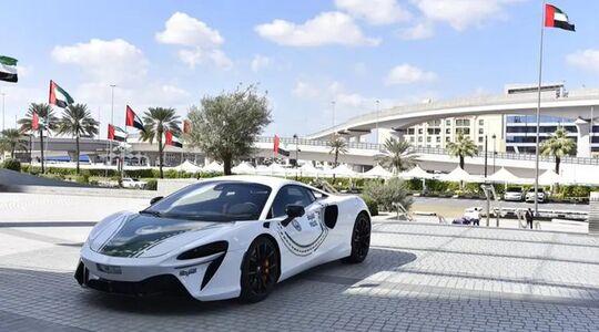 Politie Dubai McLaren Artura