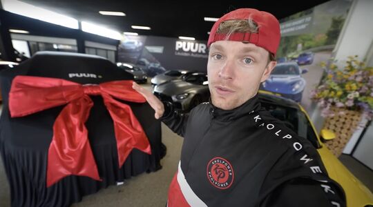 Enzo Knol ruilt zijn Urus in voor een nieuwe Urus