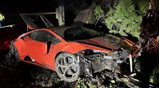 13-jarige tieners crashen Lamborghini Huracán