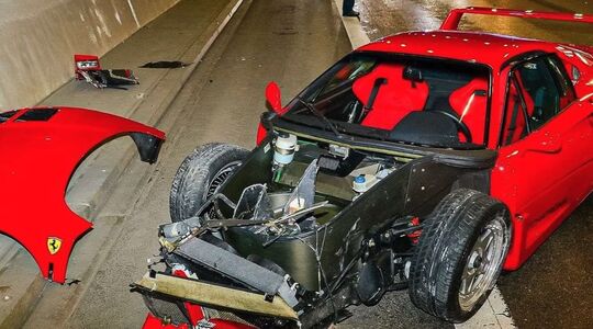 Ferrari F40 crash