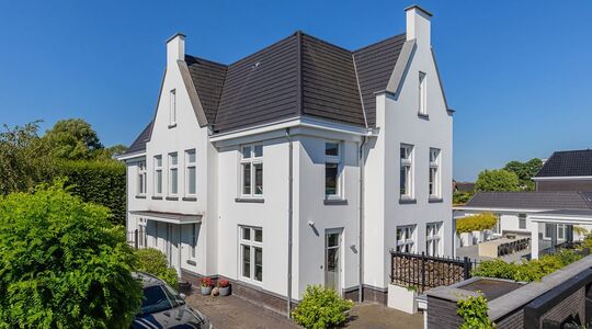 Villa Nieuw-Vennep