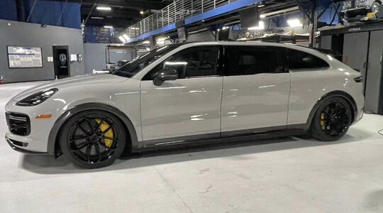 Porsche Cayenne Mark Zuckerberg