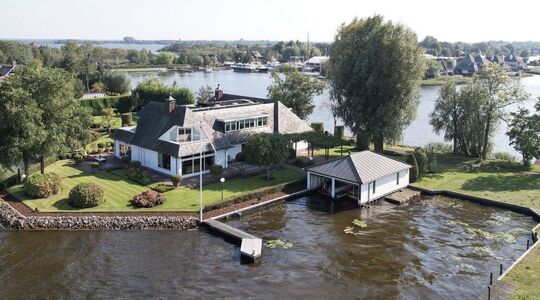 Landhuis Loosdrechtse Plassen