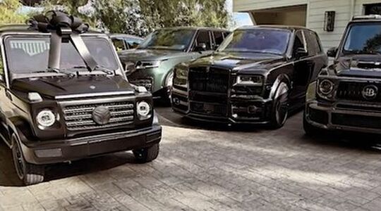 Kourtney Kardashian Mercedes