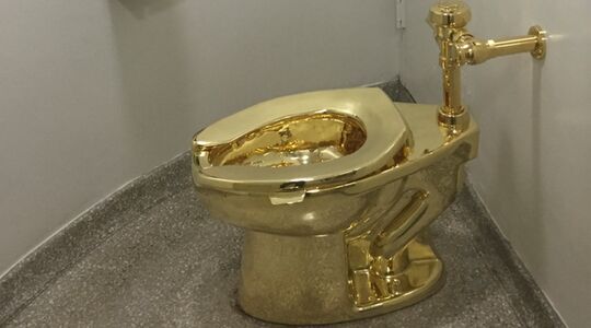 Het bij diefstal buitgemaakte gouden toilet
