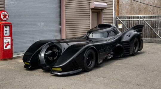 De rasechte Batmobile die naar de veiling gaat