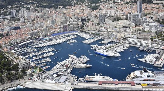 De haven van Monaco, alwaar Koru werd geweigerd