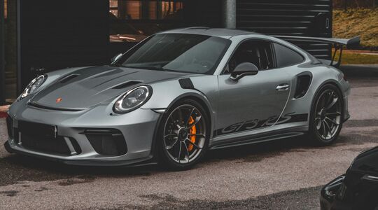 De Porsche 911 is de bestverkochte auto van Andorra