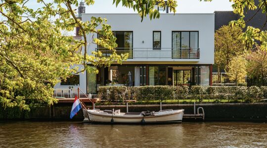 De prachtige villa aan het water in Amsterdam-Zuid