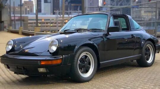 De voormalige Porsche 911 Carrera Targa van Tom Cruise