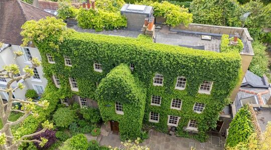 De voormalige woning van Sting