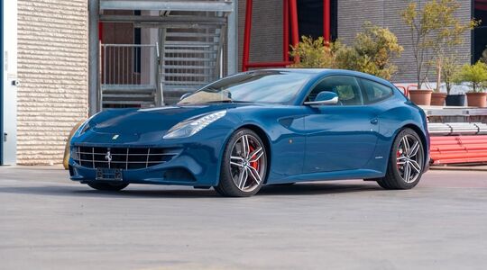 De Ferrari FF van John Elkann