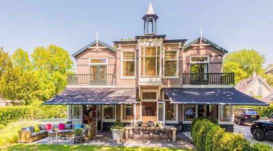 De villa van Sonja Bakker is opnieuw te koop verschenen