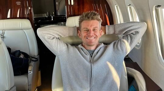 Nico Hülkenberg in zijn privéjet