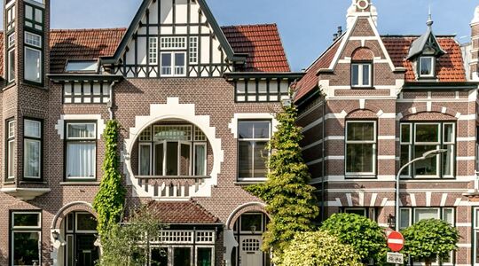 De stadsvilla van Daan Schuurmans en Bracha van Doesburgh in Haarlem