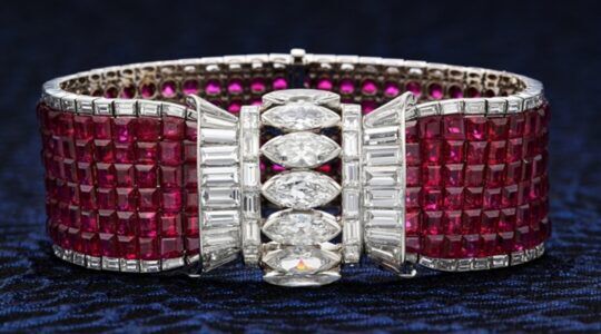 Een object uit de juwelencollectie van de veiling van Sotheby's.