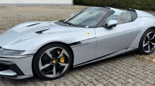 Eén van de exemplaren van de Ferrari 12Cilindri op Marktplaats