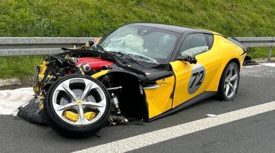 De gecrashte Ferrari 12Cilindri