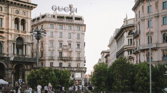 Kering, het moederbedrijf van onder meer Gucci, verkoopt haar schoonheidstak voor € 4 miljard aan L'Oréal