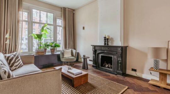 De benedenwoning van Monica Geuze in Amsterdam