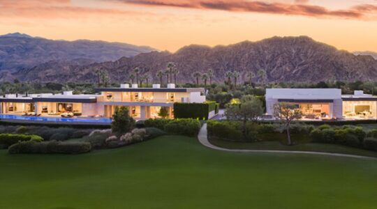 Het luxe woestijncomplex