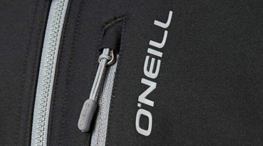 Een kledingstuk van het merk O'Neill