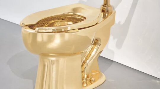 De duurste toiletpot ter wereld gaat naar de veiling