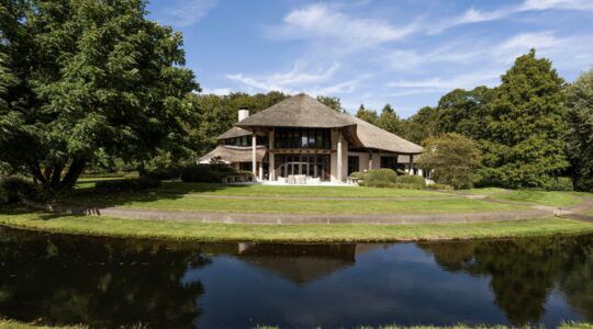 De villa van Robert van Maasakker in Den Dolder