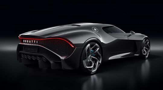 De achterzijde van de Bugatti La Voiture Noire