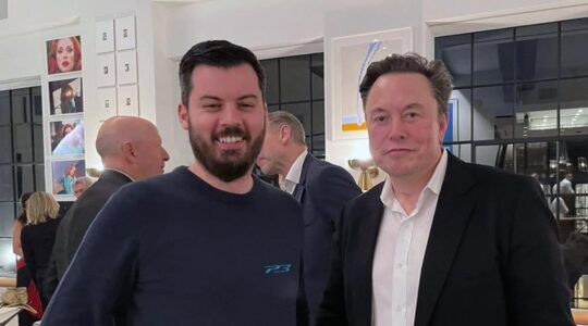 De Bugatti-topman Mate Rimac, die een aantal YouTubers aansprak