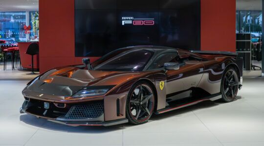 De eerste Ferrari F80 in Europa