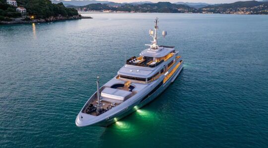 Het superjacht van de medeoprichter van Dolce & Gabbana