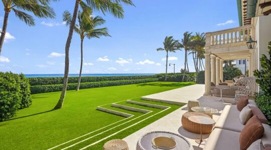 De villa met privétunnel op Palm Beach