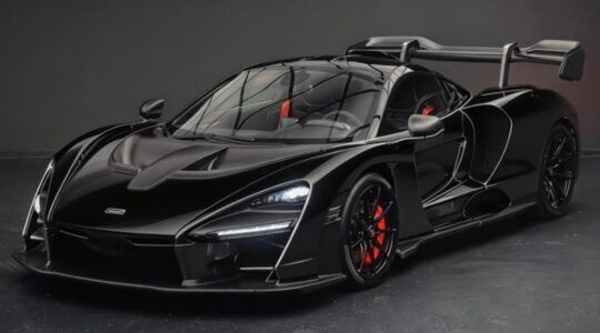 De McLaren Senna die te koop staat