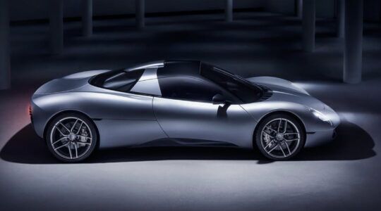 De zijkant van de Gordon Murray T.33