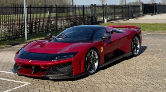 De Ferrari F80 van Gerard van der Horst