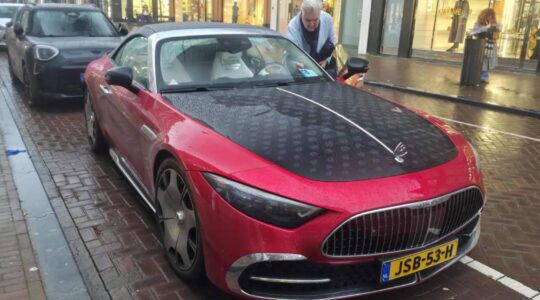 De Mercedes-Maybach van René Froger