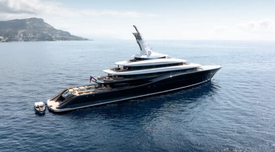 Het superjacht 'Breakthrough' van Feadship
