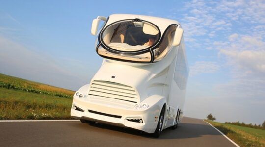 De voorkant van de duurste kampeerwagen ter wereld